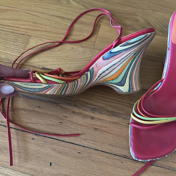 Rainbow Stuart Weitzman wedges! Super cute for Summer! - Picture 2 of 5